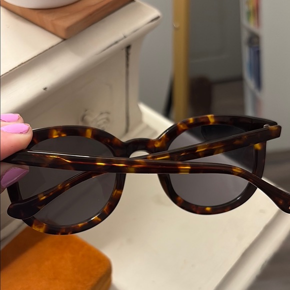 Tortoise Shell Sunglasses - Picture 4 of 8